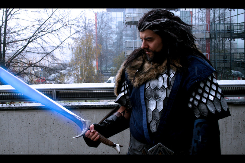 Illustration for article titled Cosplay Roundup: League Of Legends, Pirates, Dwarves & Leeloo